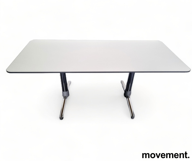 Møtebord / kantinebord fra