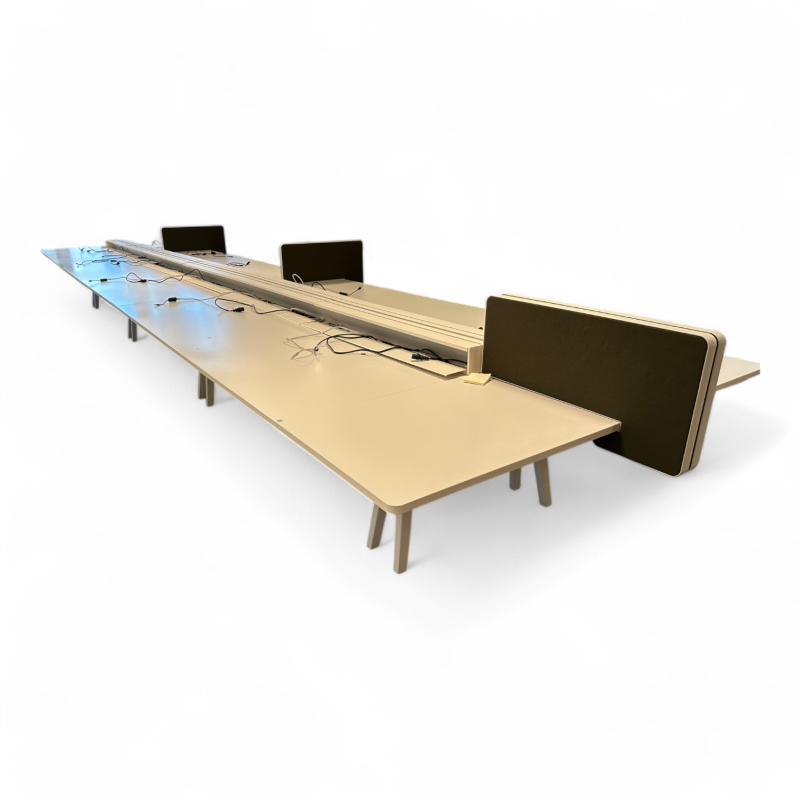 Vitra Joyn arbeidsbord /