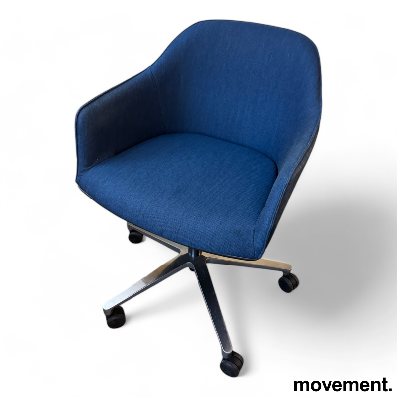 Solgt!Vitra Softshell konferansestol på - 1 / 2