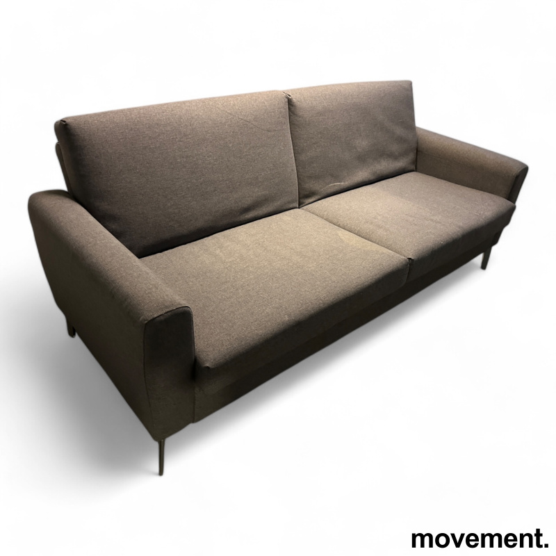 2-seter sofa i mørkt grått stoff, - 1 / 2