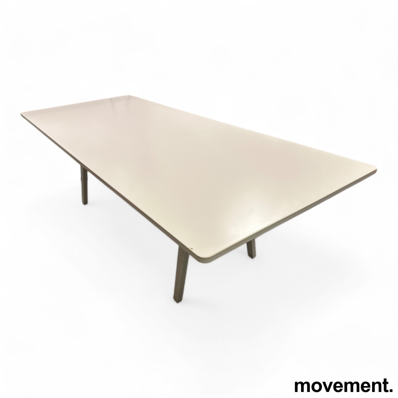 Solgt!Møtebord i hvitt fra Vitra, Joyn, - 1 / 3