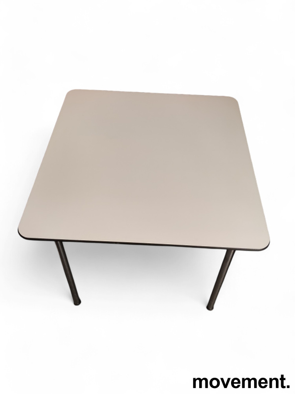 Kafebord / kantinebord i hvitt/krom - 2 / 4