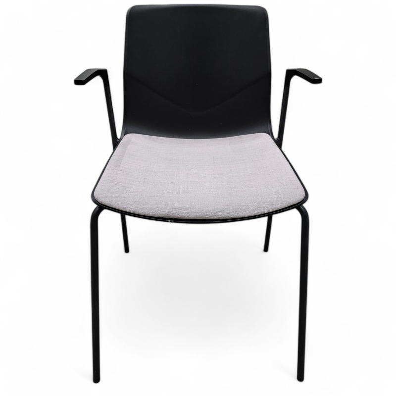 Besøksstol /  konferansestol i lys