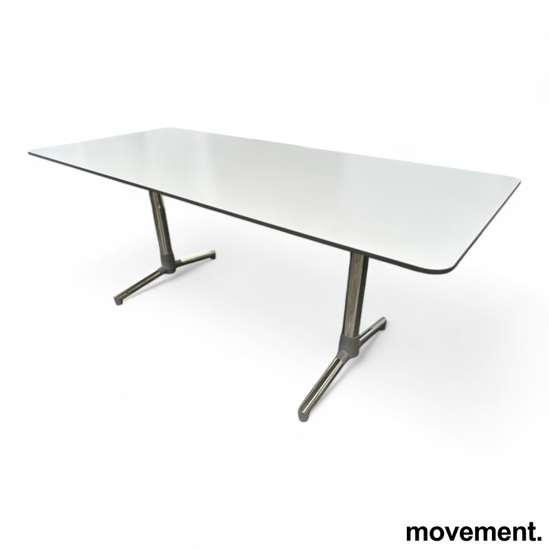 Solgt!Møtebord / kantinebord fra - 1 / 2