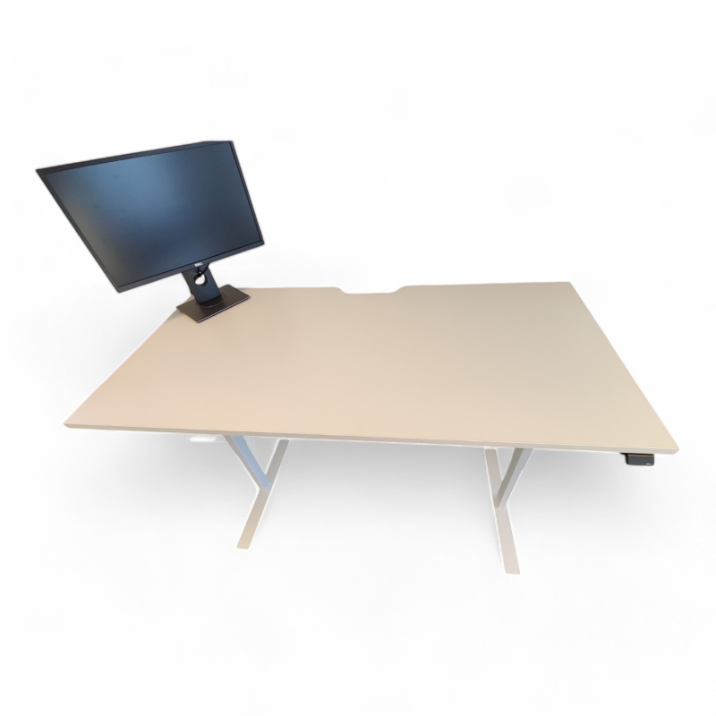 Skrivebord med elektrisk hevsenk i