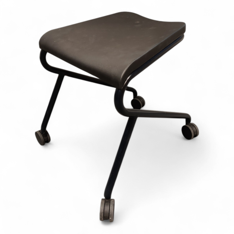 Krakk /stol med hjul  i sortsete /