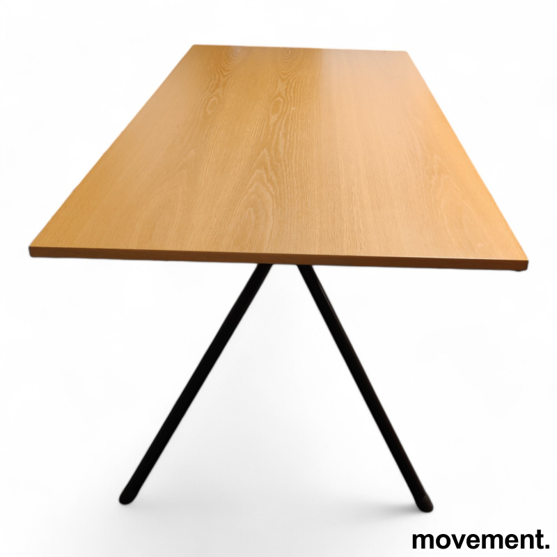 Møtebord fra Lammhults i eikefiner - 3 / 4