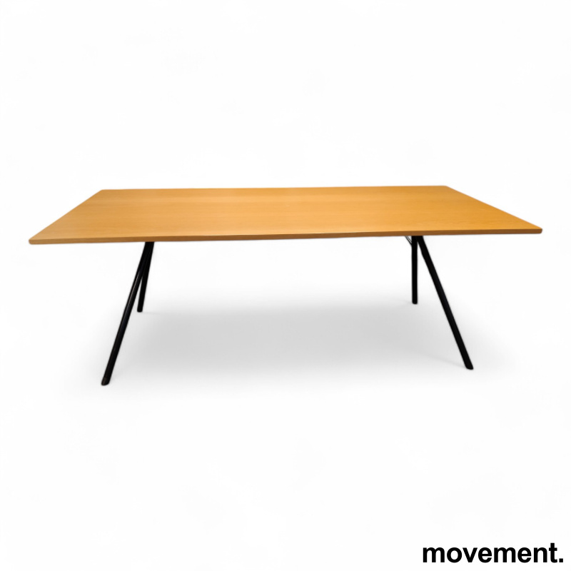 Møtebord fra Lammhults i eikefiner - 2 / 4