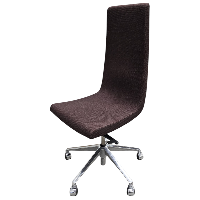 Konferansestol fra Fora Form,