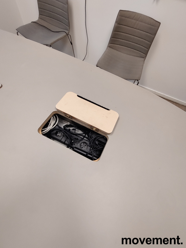 EFG Hide-Tech møtebord i lys - 4 / 4