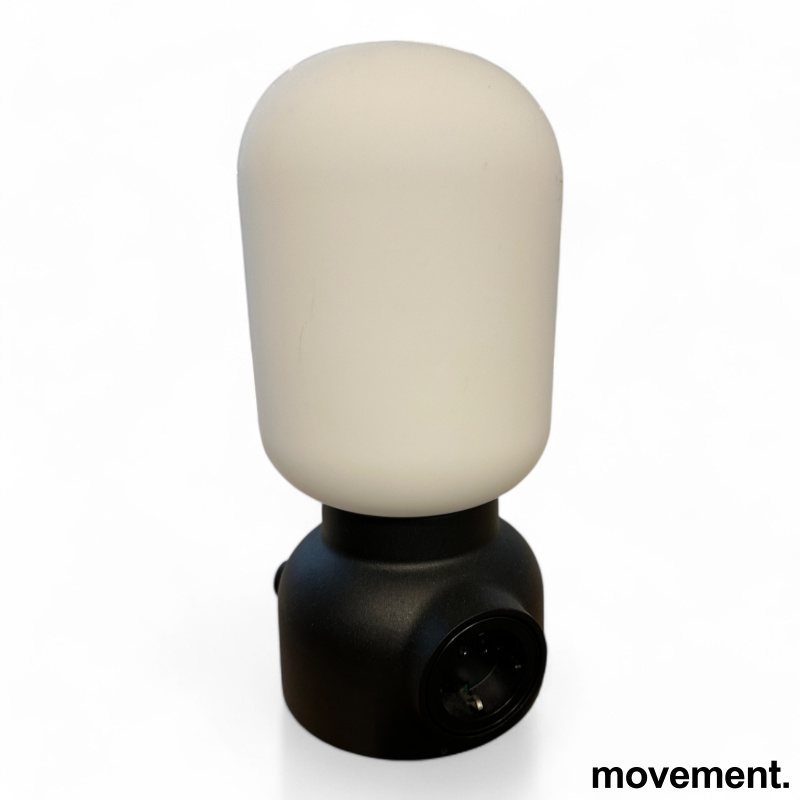 Bordlampe i hvitt/ sort fra Atelje