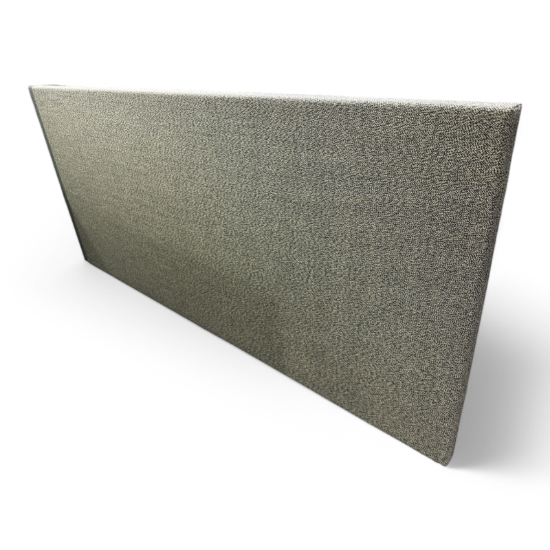 Bordskillevegg i grønt stoff,