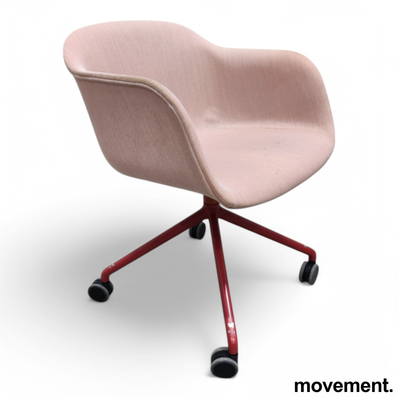 Muuto Fiber chair i rosa / - 1 / 3