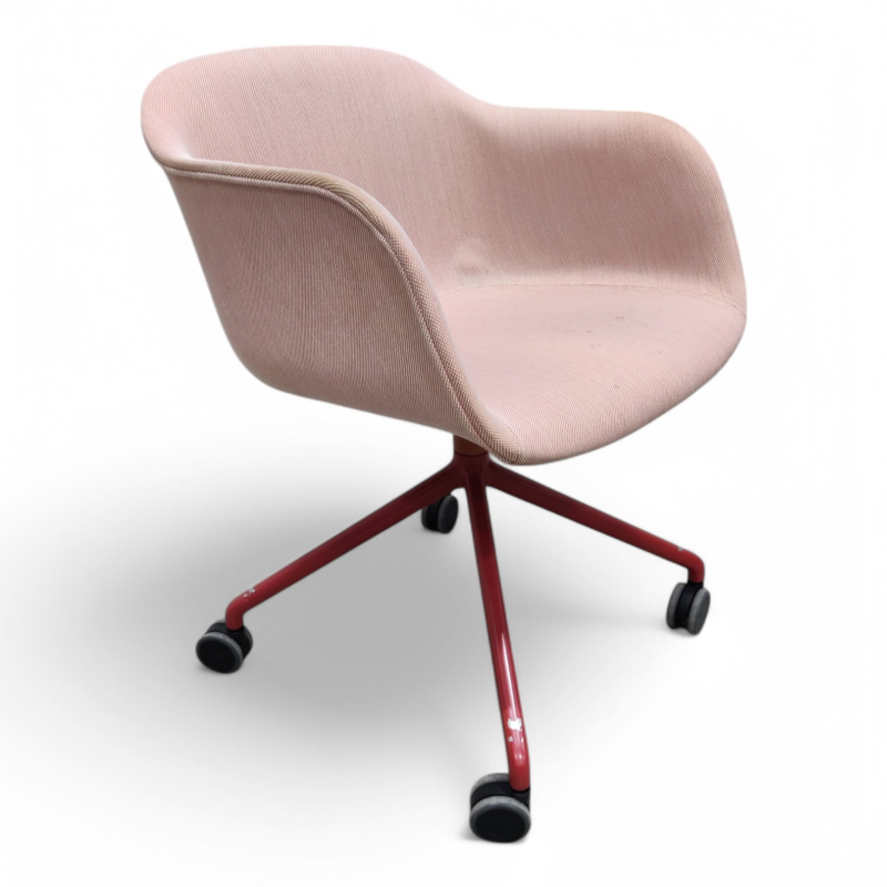 Muuto Fiber chair i rosa /