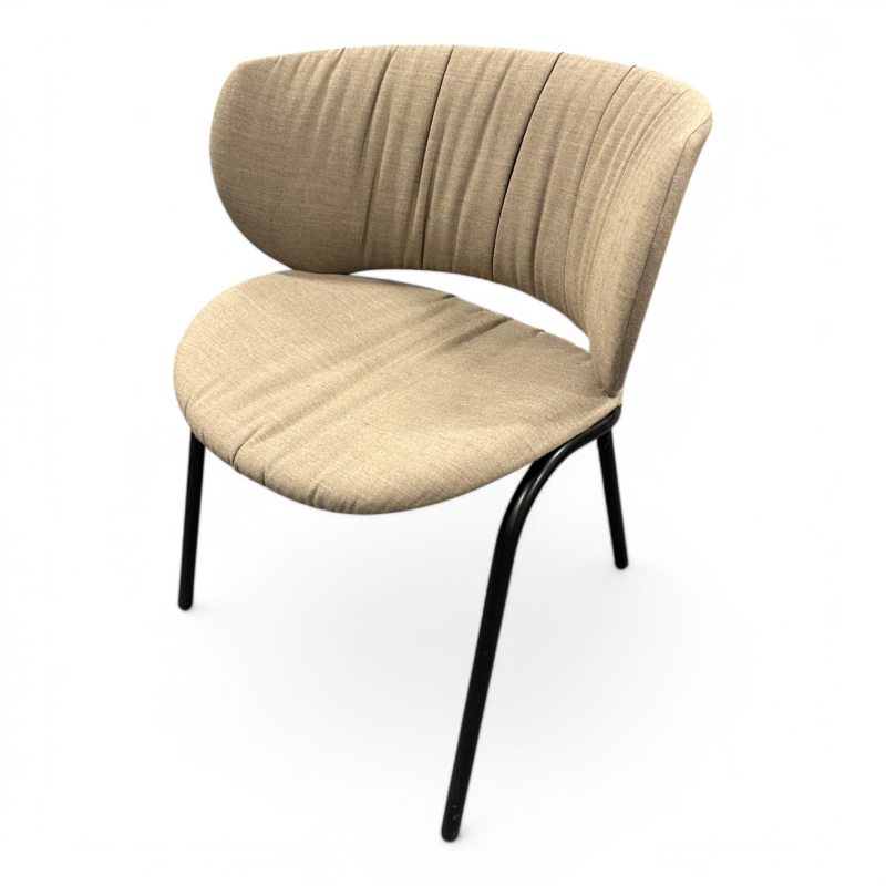 Konferansestol / besøksstol i lyst