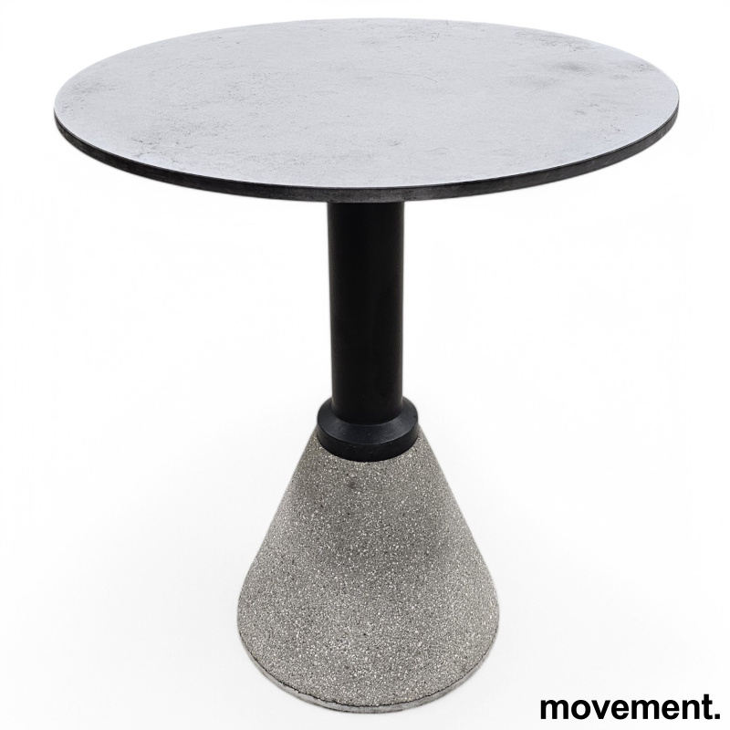 Solgt!Utebord / kafebord fra Magis, - 1 / 2