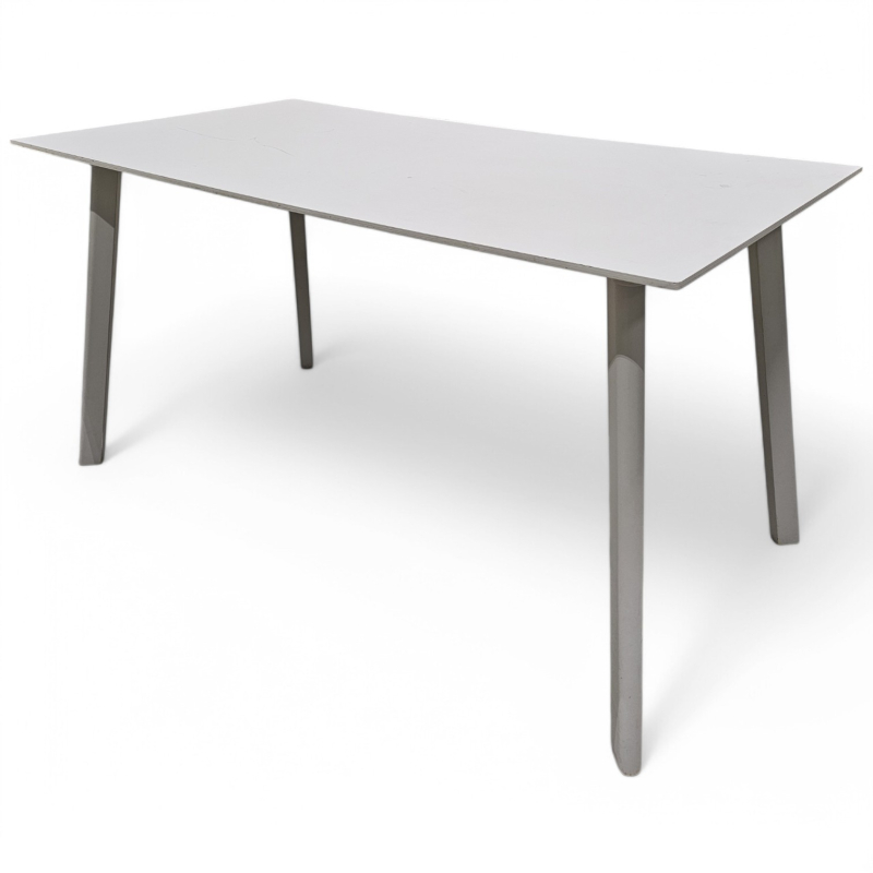 Bord fra Hay i lys grå, Model: CPH