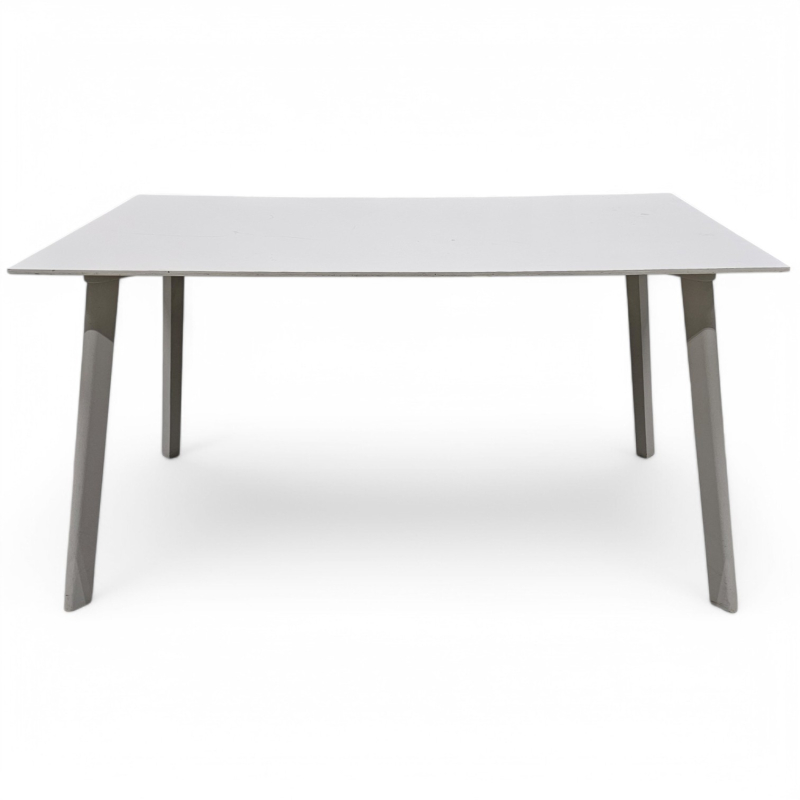Bord fra Hay i lys grå, Model: CPH