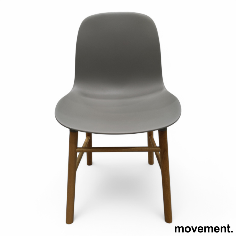 Form Chair Oak Grå, Pent brukt - 2 / 3