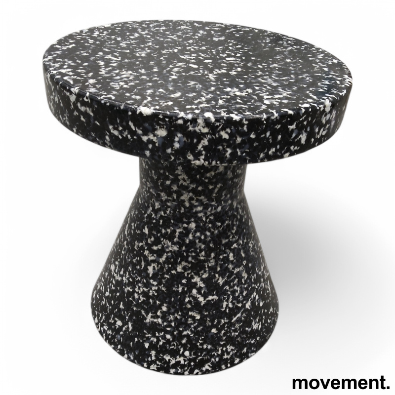 Bit Stool Cone Black / White, Pent - 1 / 2