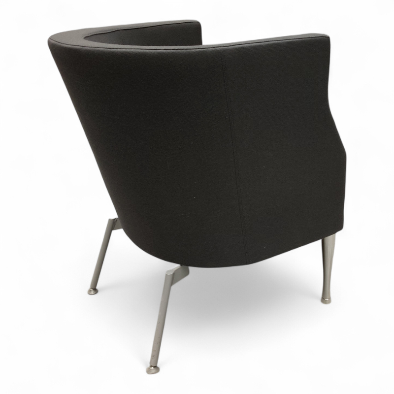 Arriba lenestol mørk grå, ben i