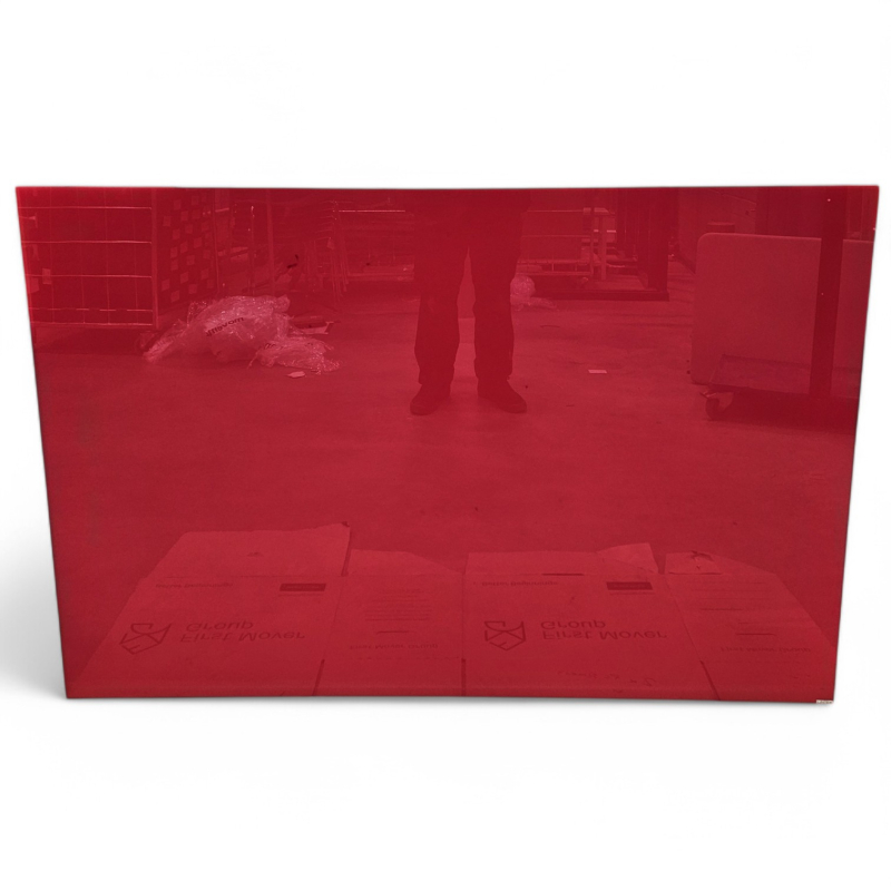 Whiteboard i rødt glass fra Lintex,