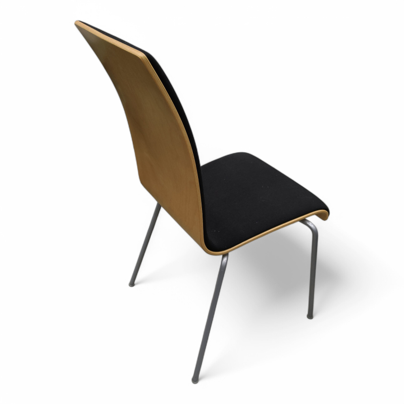 Bella med polstret sete Bjerk