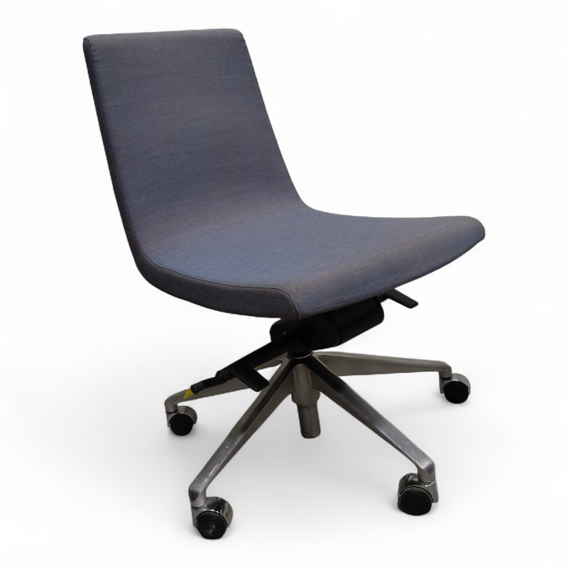 Clint med lav rygg og 5er kryss med