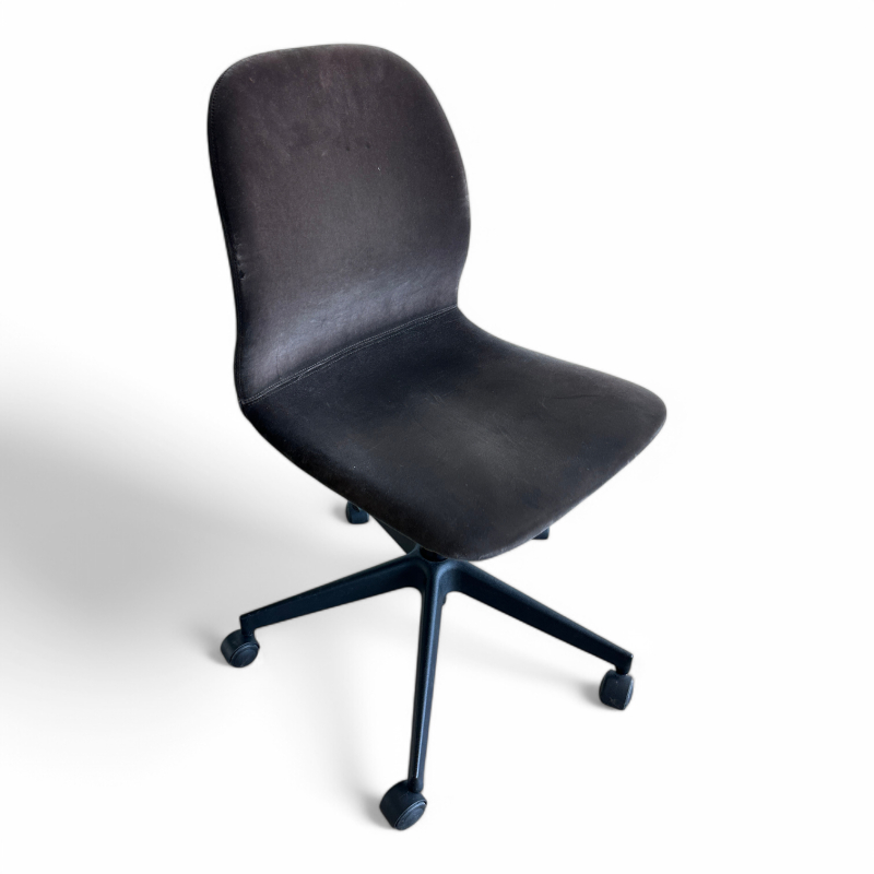 Archie fullpolstret med hjul Mørkt