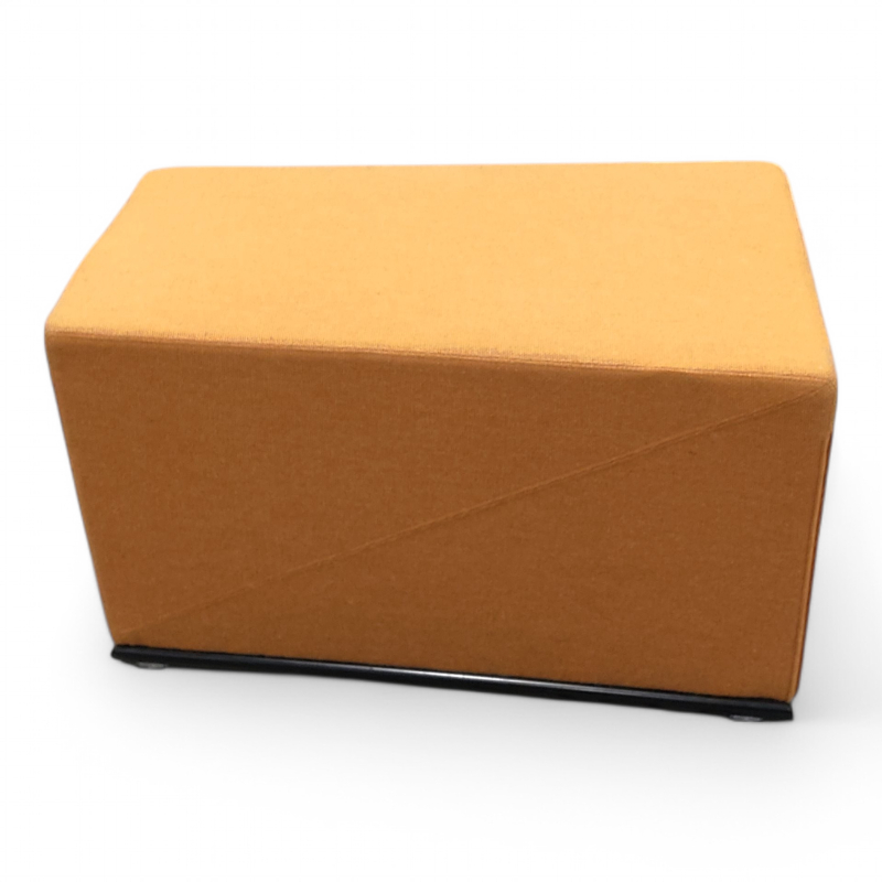 Area puff stor Orange stoff, Pent