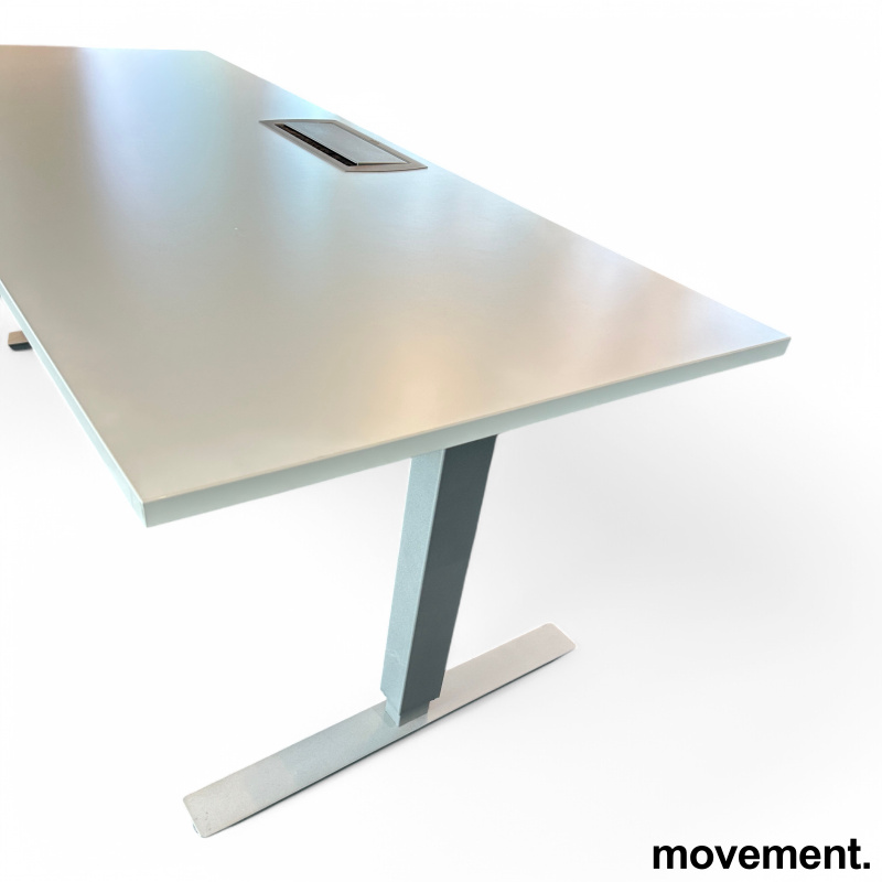 Izi Pro 180x80cm med kabelluke Lys - 3 / 3