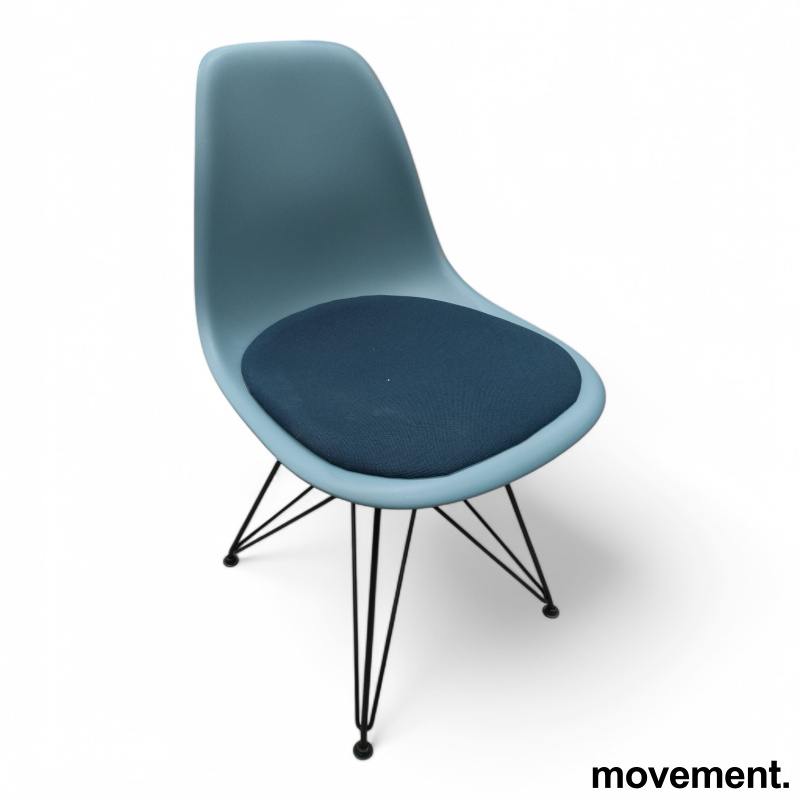 Eames Plastic Side Chair DSR, - 1 / 2