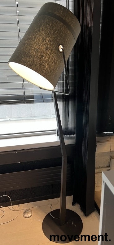 Stålampe i sortlakkert metall / - 2 / 3