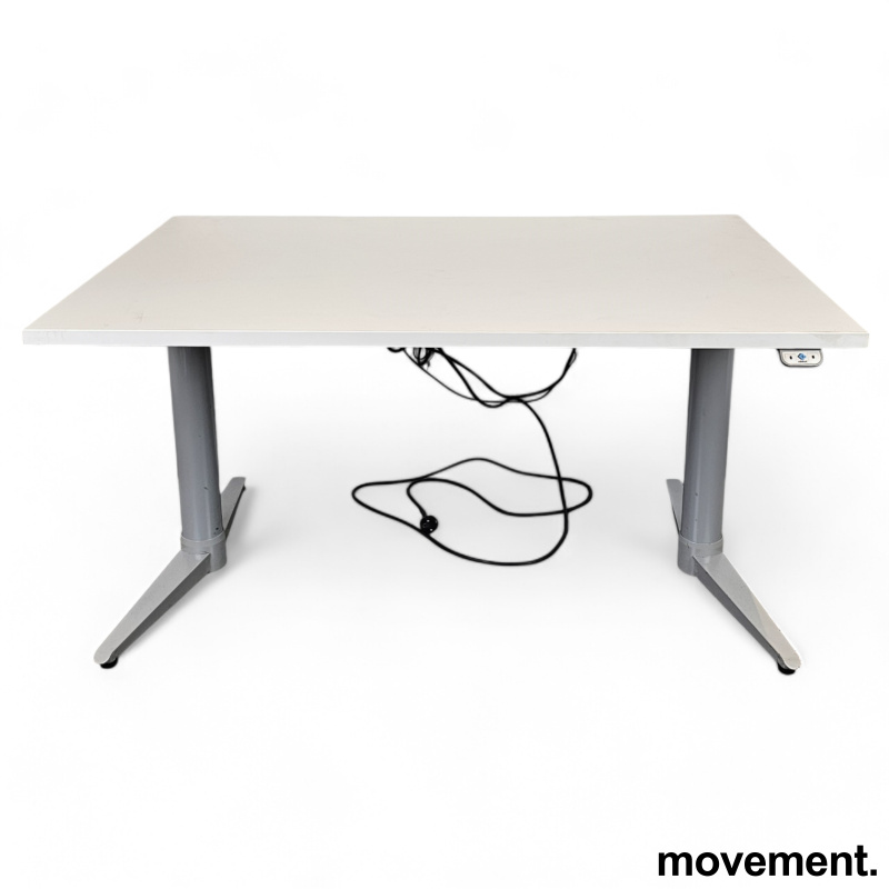 Skrivebord med elektrisk hevsenk - 1 / 2