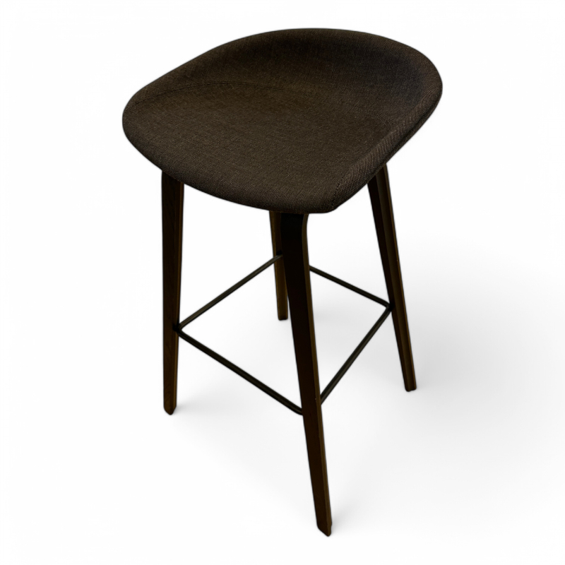 About a stool AAS 33 fullpolstret
