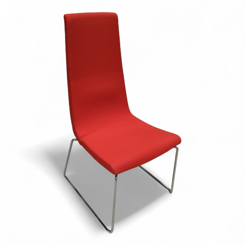 Clint høy med meieunderstell Rødt