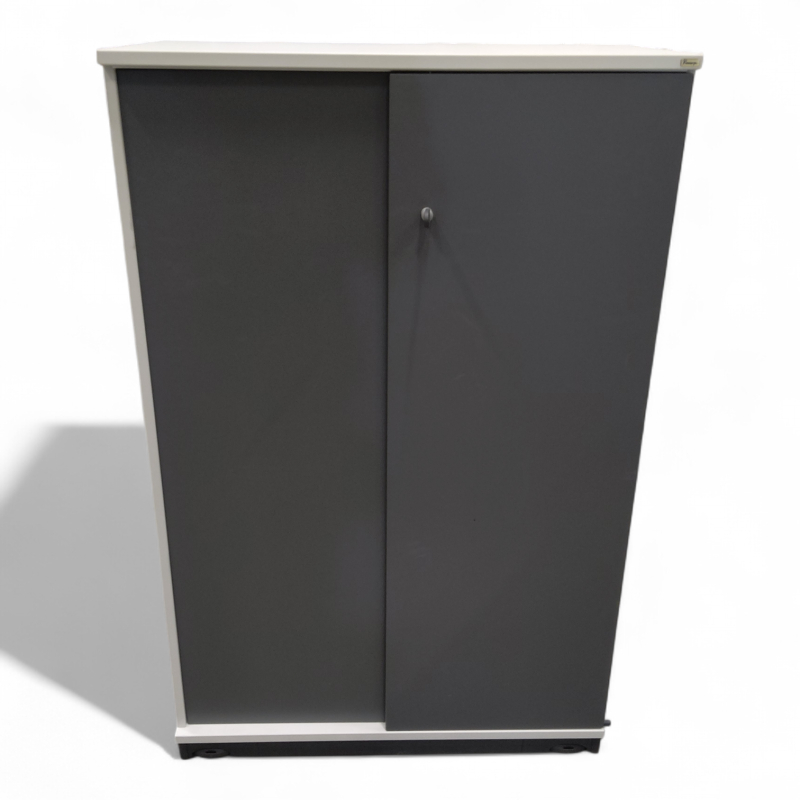 E-serie skyvedørsskap 3A4 Skrog i