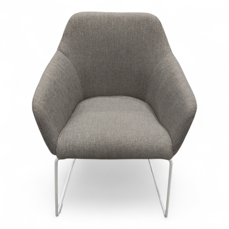 Tossberget beige, hvitt understell,