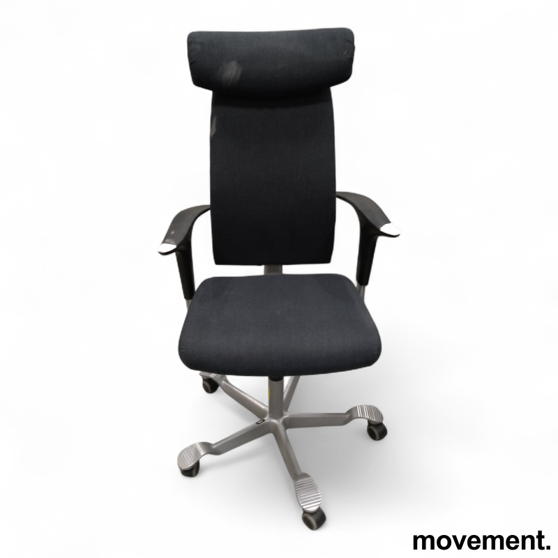 H05 5500 med nakkepute og swingback - 1 / 2