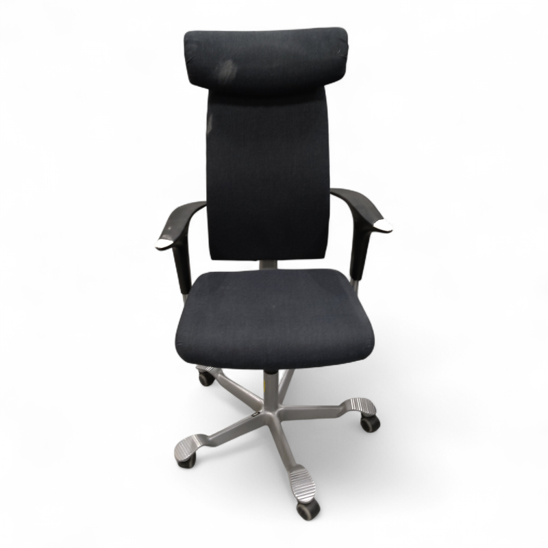 H05 5500 med nakkepute og swingback