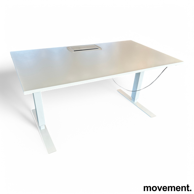 Izi Pro 140x80cm med kabelluke Hvit - 2 / 2