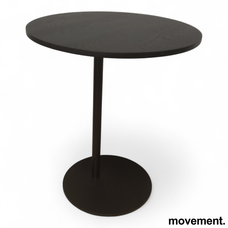 Stk. 2 S-bord Ø=50cm Sortlakkert eik, ben i sort, Pent brukt ForaForm 2.