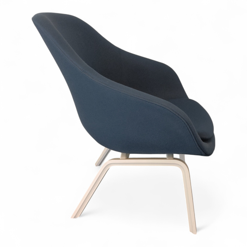 About a lounge AAL 83 med setepute