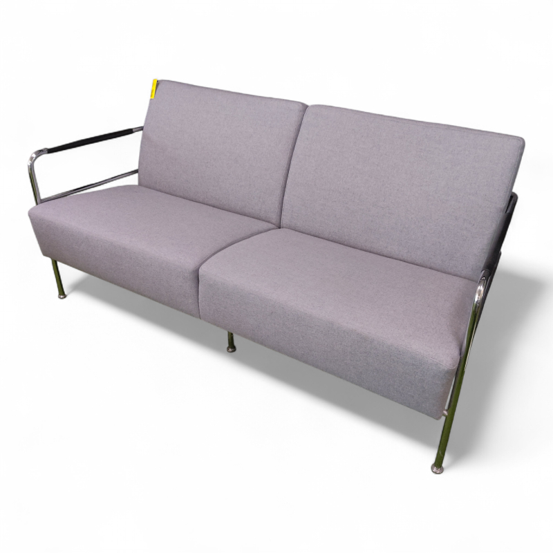 Cinema sofa Lys grått stoff, ben i