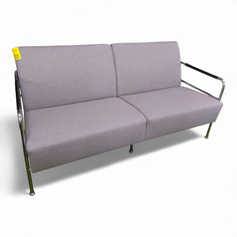 Cinema sofa Lys grått stoff, ben i