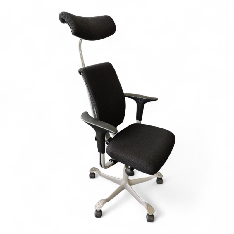 H05 5500 med nakkepute og swingback