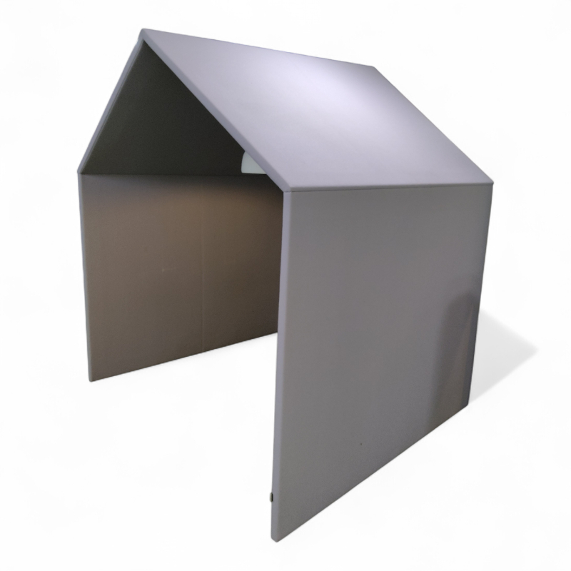 The Hut, med Northern Acorn lampe