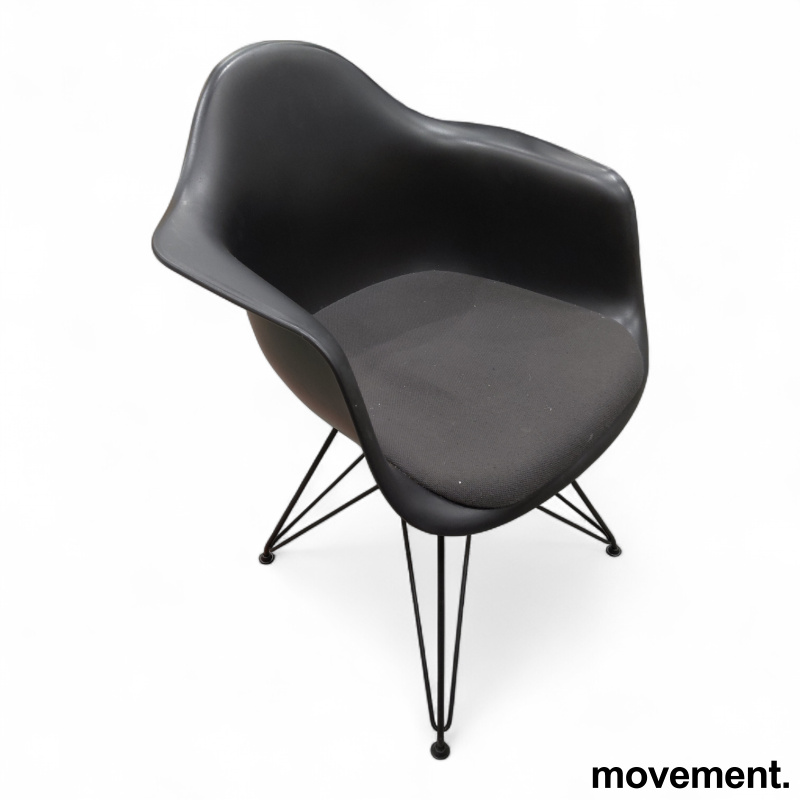 Eames Plastic Armchair DAW med - 1 / 2