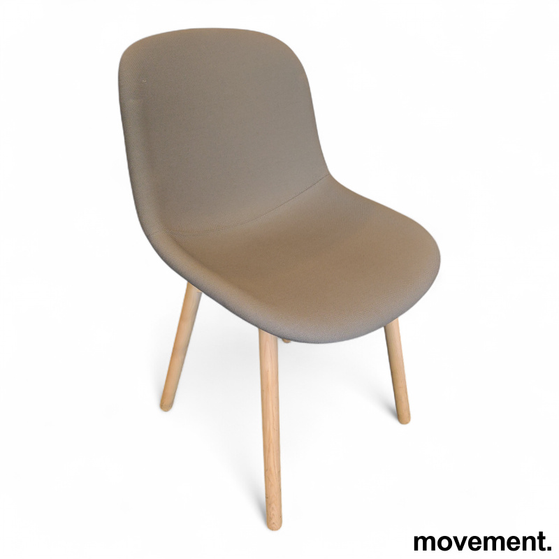 Fiber Side Chair Wood Base - 1 / 2