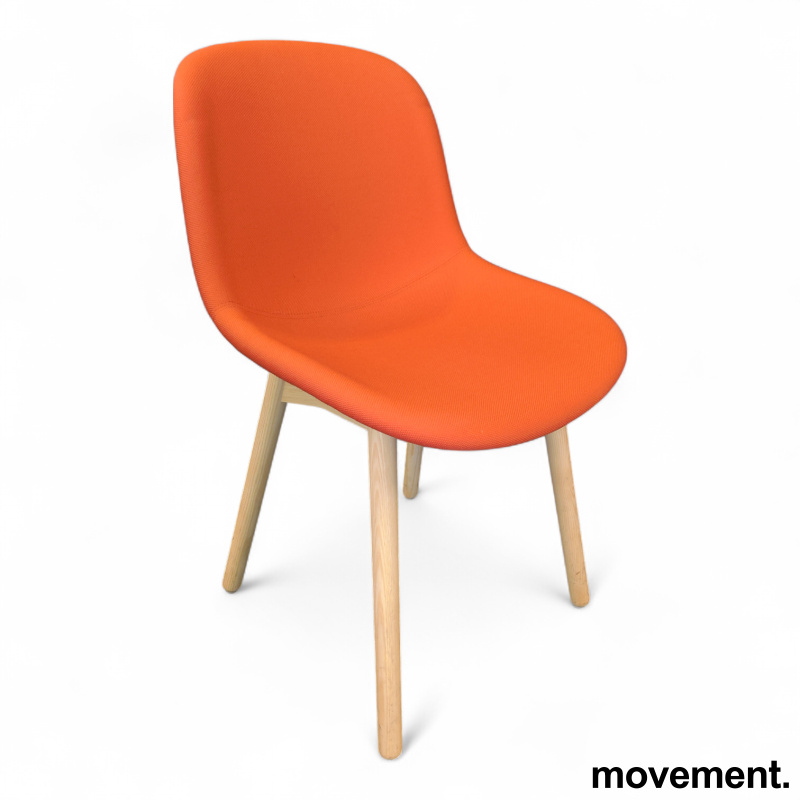 Fiber Side Chair Wood Base - 1 / 2